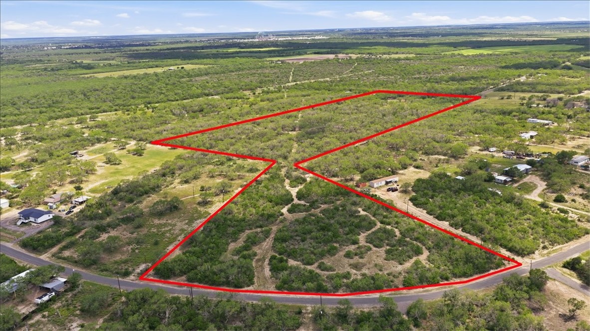 130 Choke Canyon Estates Property Photo 17