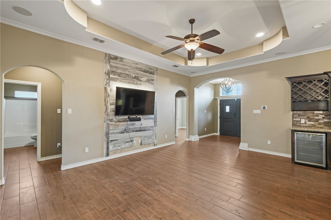 6725 Spurs Nation Dr Property Photo 6
