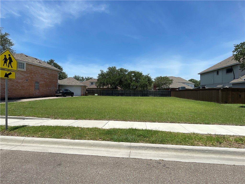 6249 Strasbourg Dr Property Photo 1