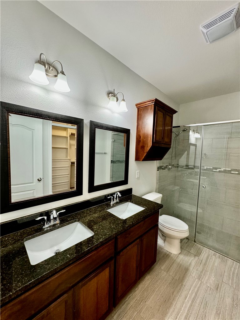 7517 Sable Creek Dr Property Photo 20