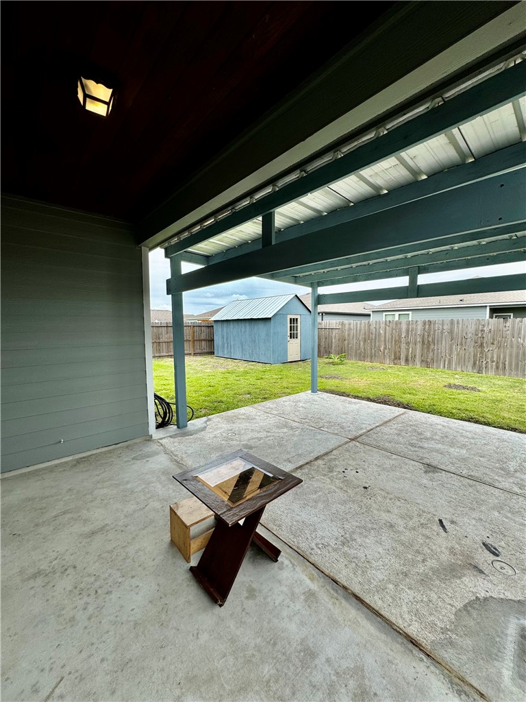 7517 Sable Creek Dr Property Photo 24
