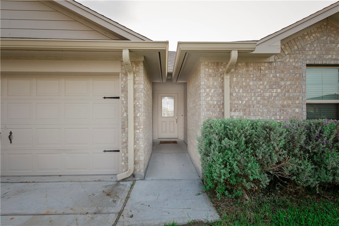 7722 Lariat Toss Dr Property Photo 4