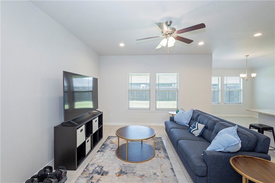 7722 Lariat Toss Dr Property Photo 11