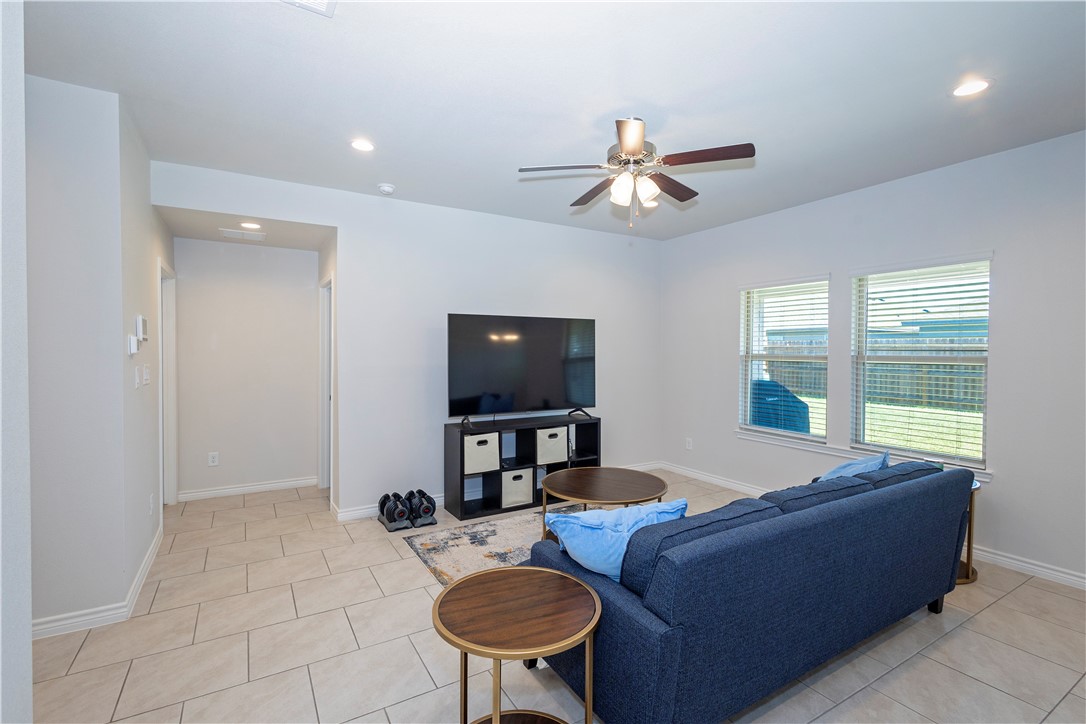7722 Lariat Toss Dr Property Photo 13
