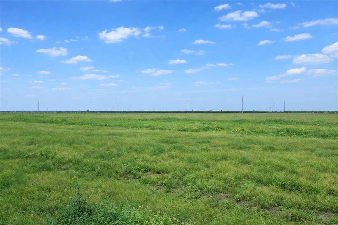 0 Fm2556 Property Photo 11