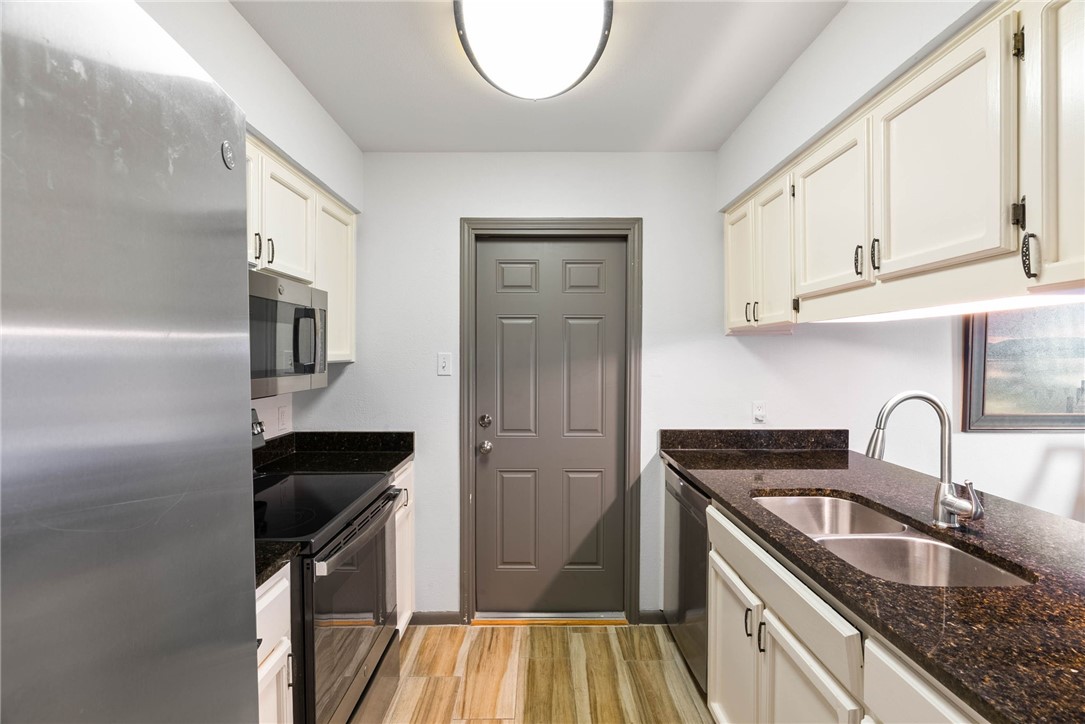 7141 Premont Dr 3 Property Photo 18