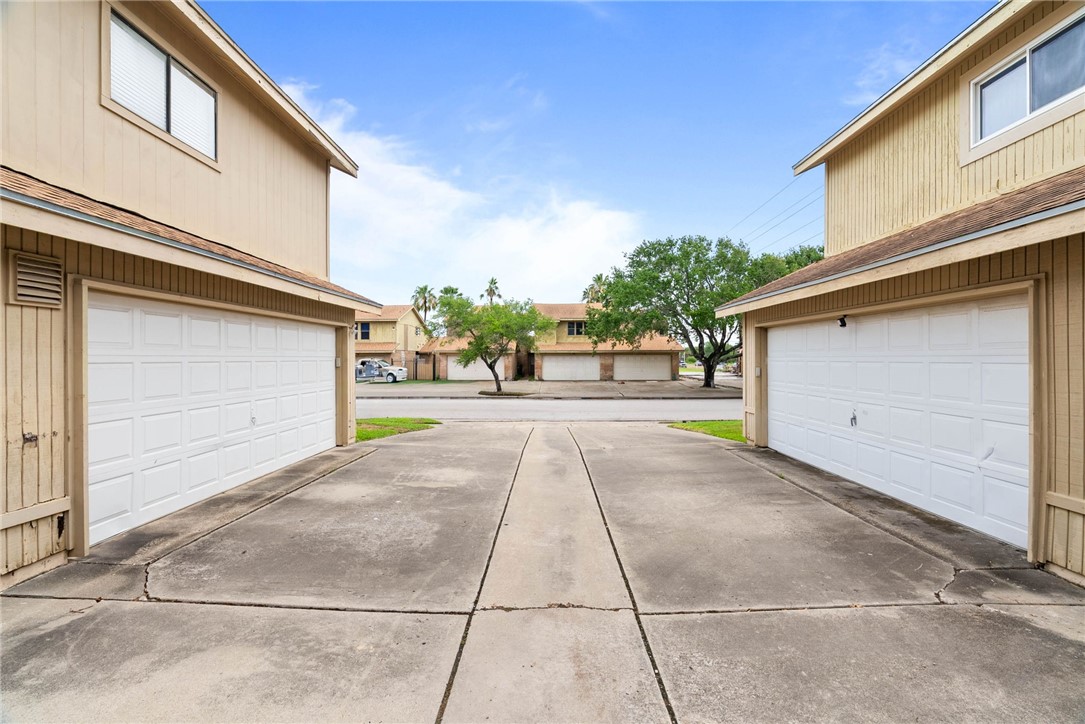 7141 Premont Dr 3 Property Photo 25