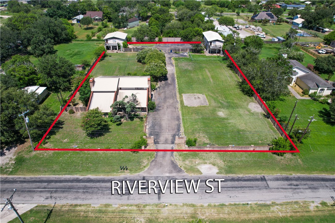 5335 E Riverview Dr Property Photo 1