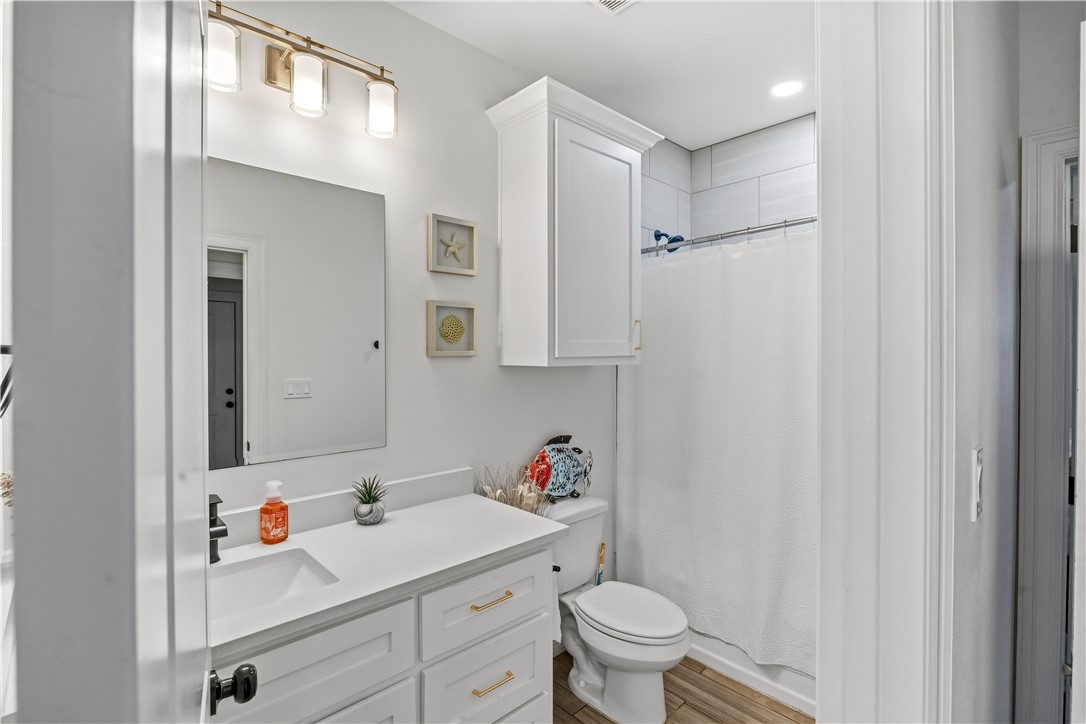 4026 Fold Ln Property Photo 8