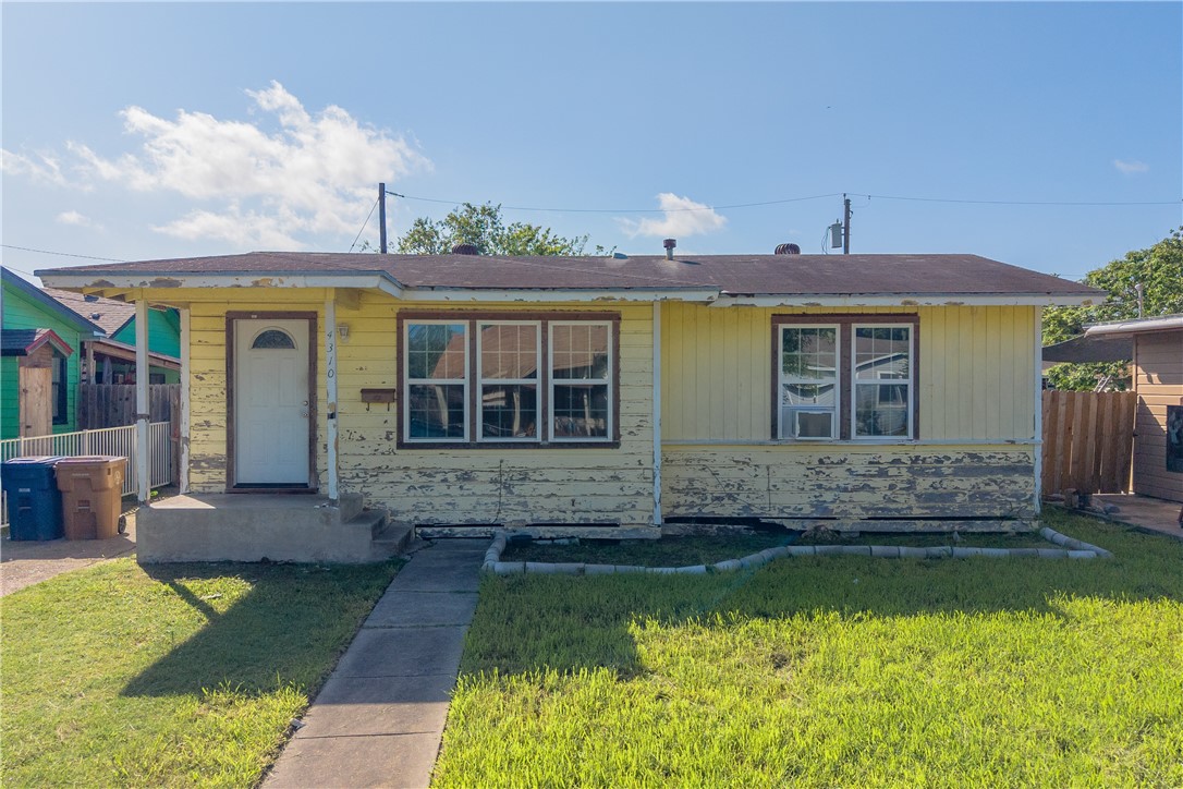 4310 Fir St Property Photo 1