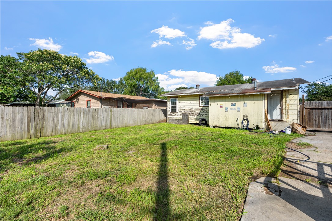 4310 Fir St Property Photo 15