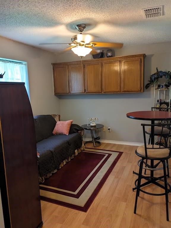 5138 Cavendish Dr Property Photo 4