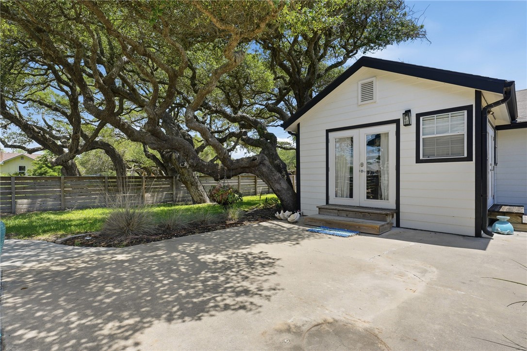 1029 Lady Claire St Property Photo 24