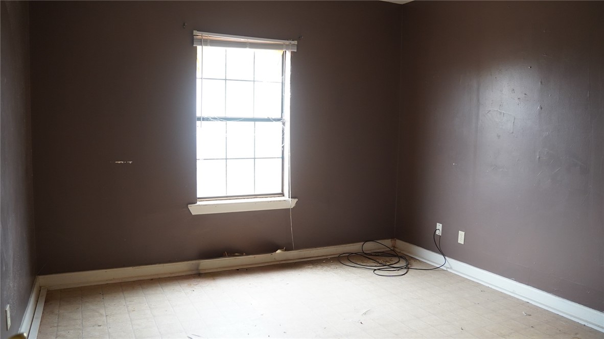 607 E North St Property Photo 15