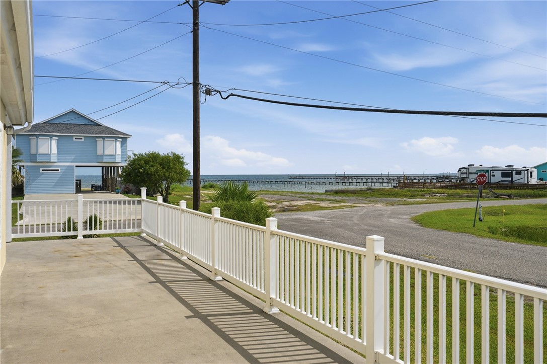 101 Copano Pkwy Property Photo 4