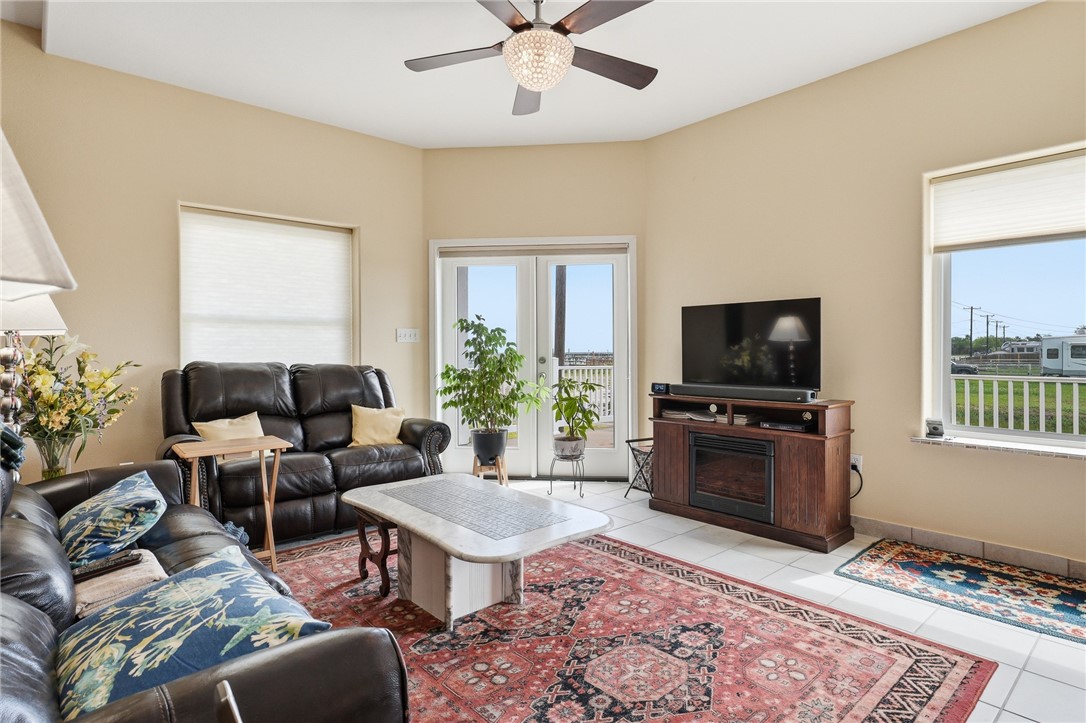 101 Copano Pkwy Property Photo 11