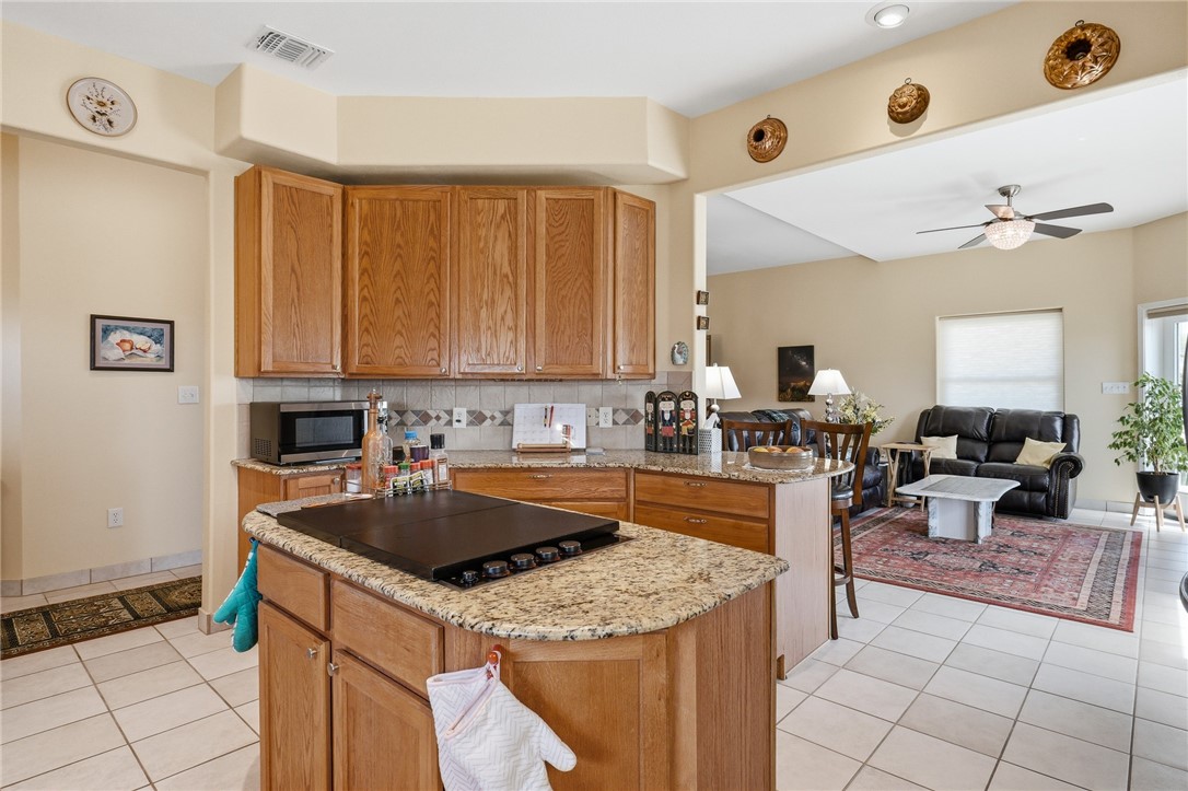101 Copano Pkwy Property Photo 14