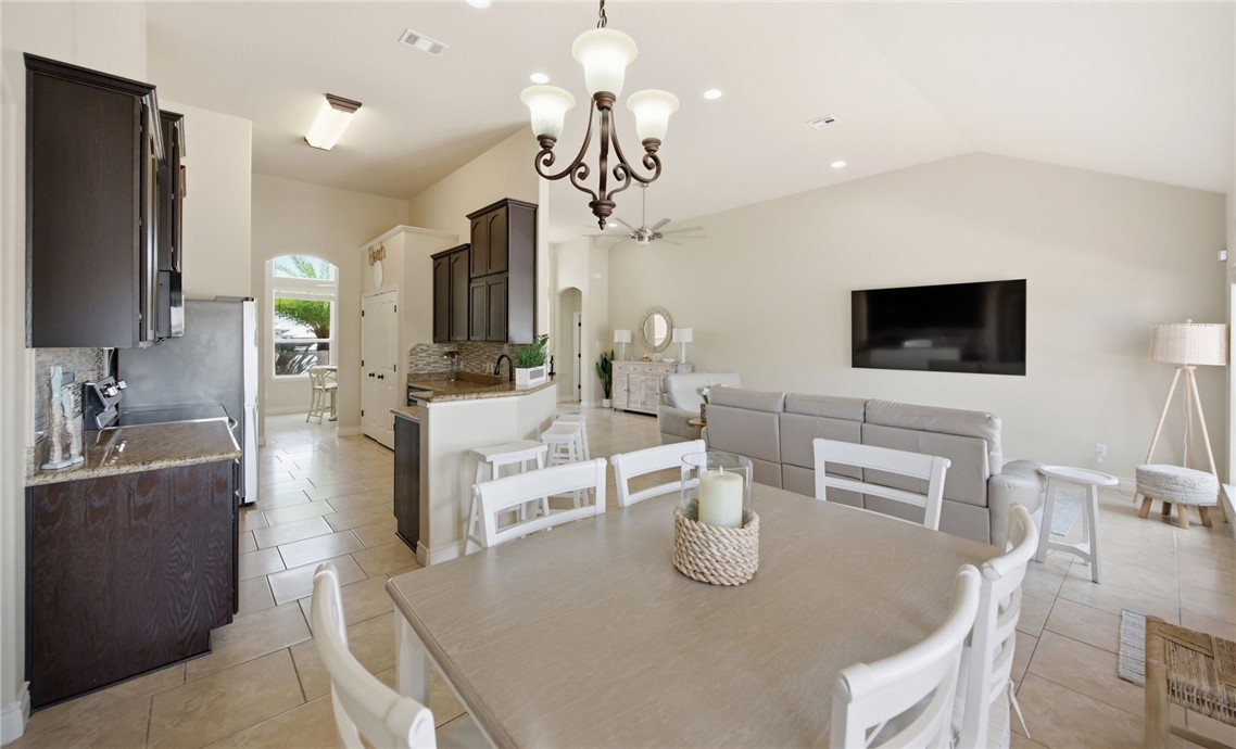 13838 Captain Kidd Dr Property Photo 5