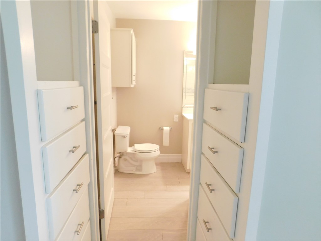 613 Driftwood Pl Property Photo 15