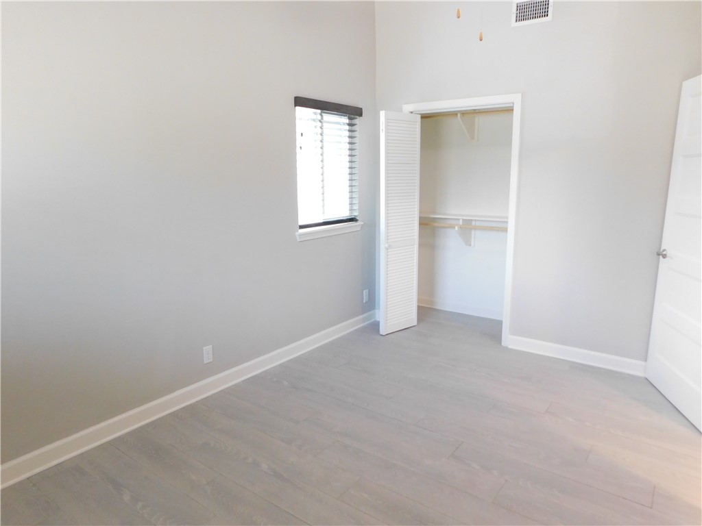 613 Driftwood Pl Property Photo 23