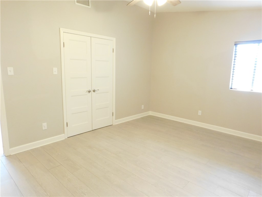 613 Driftwood Pl Property Photo 26