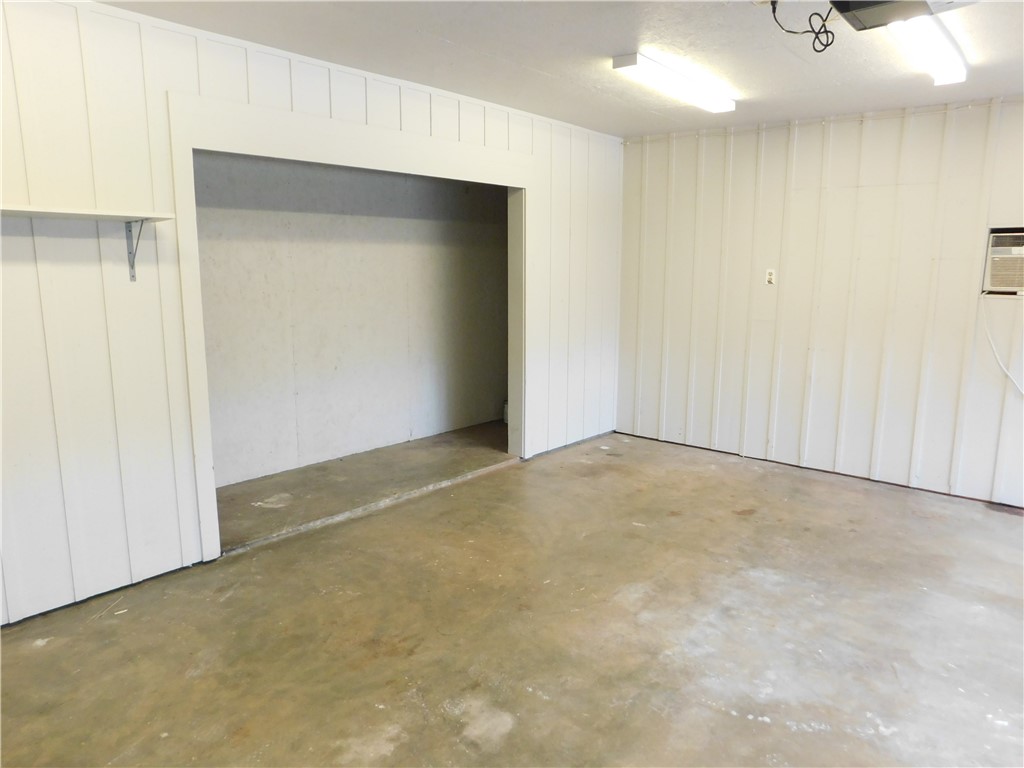 613 Driftwood Pl Property Photo 32