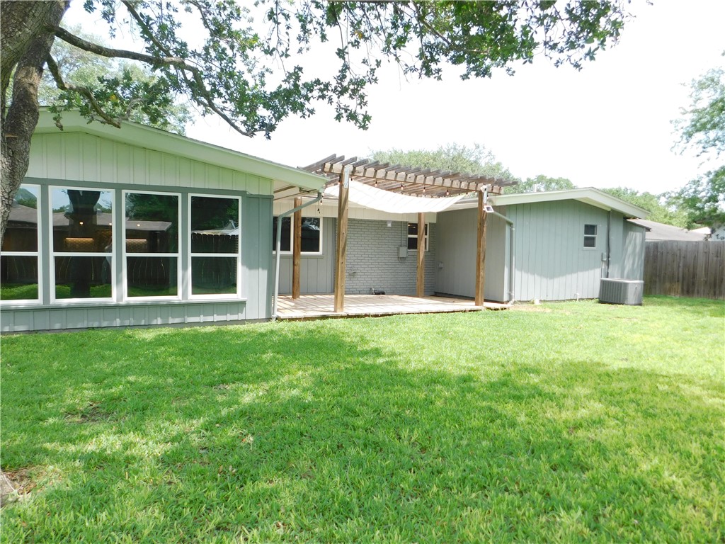 613 Driftwood Pl Property Photo 35