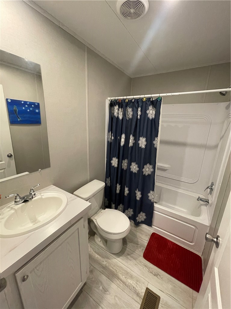 156 Sweet Bay Dr Property Photo 15