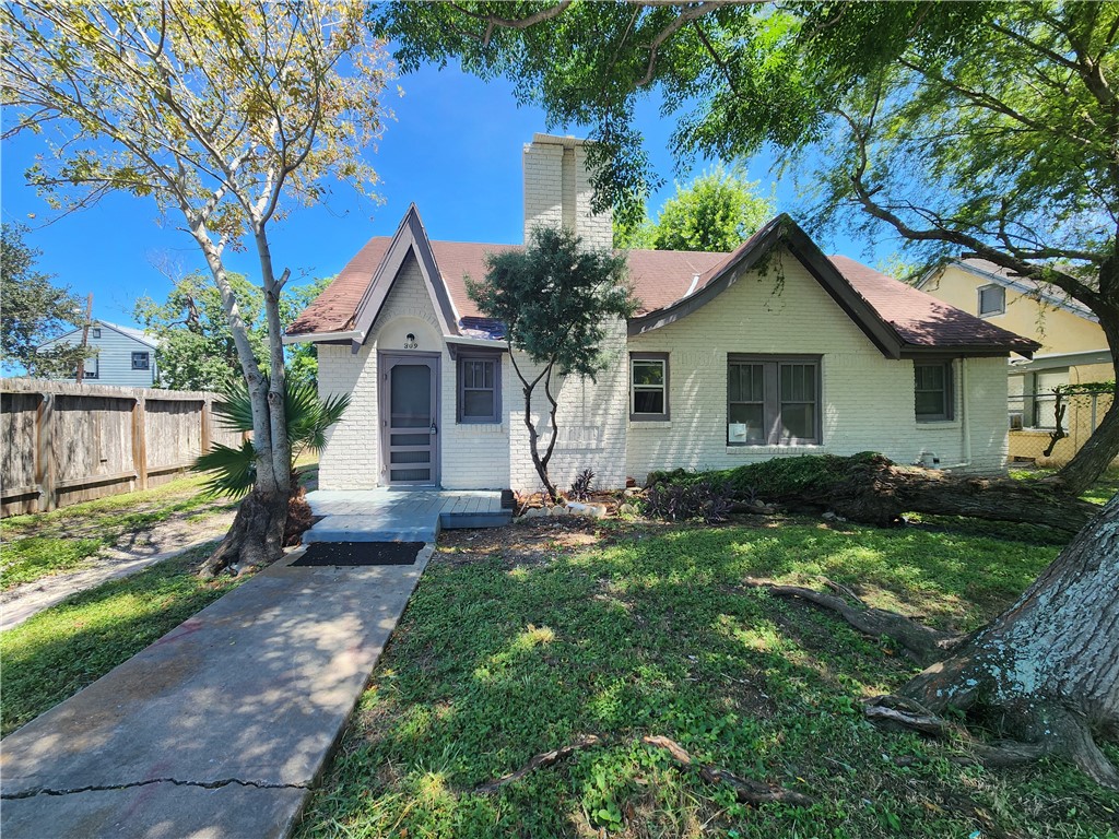 309 Indiana Ave Property Photo 1