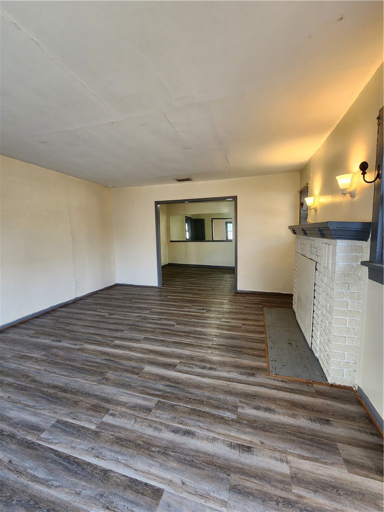 309 Indiana Ave Property Photo 4
