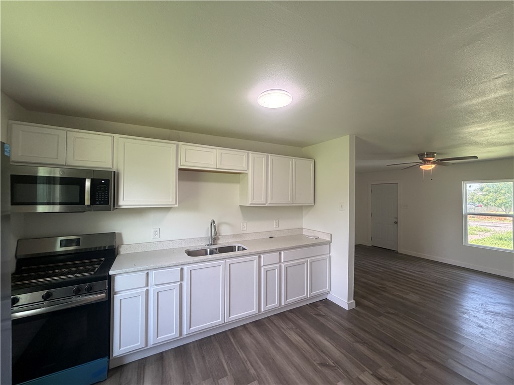 4942 Anthony St Property Photo 6
