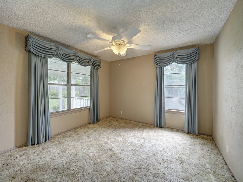 702 Drexel Dr Property Photo 24