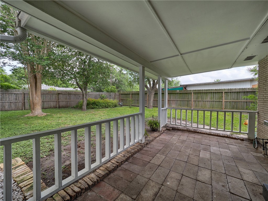 702 Drexel Dr Property Photo 28