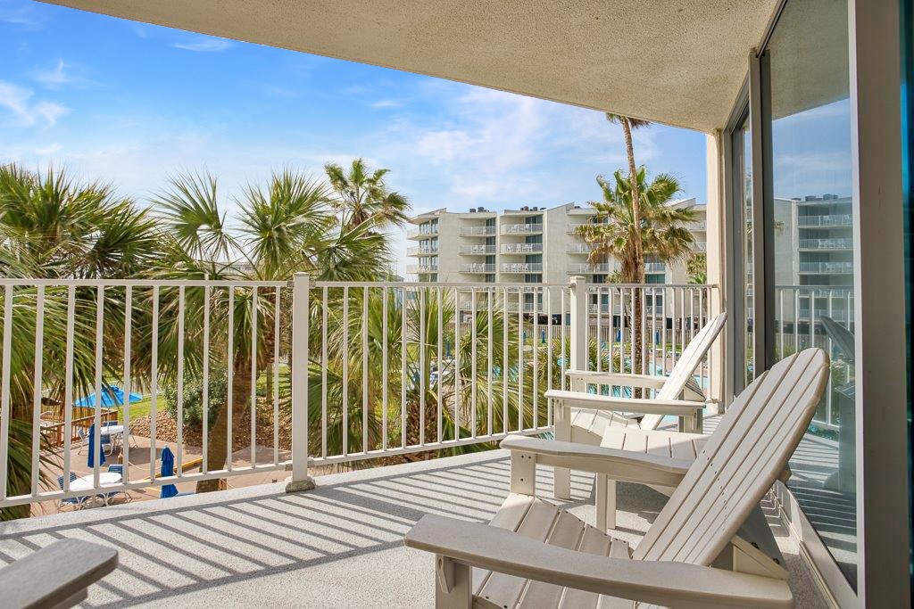 800 Sandcastle Dr 216 Property Photo 27