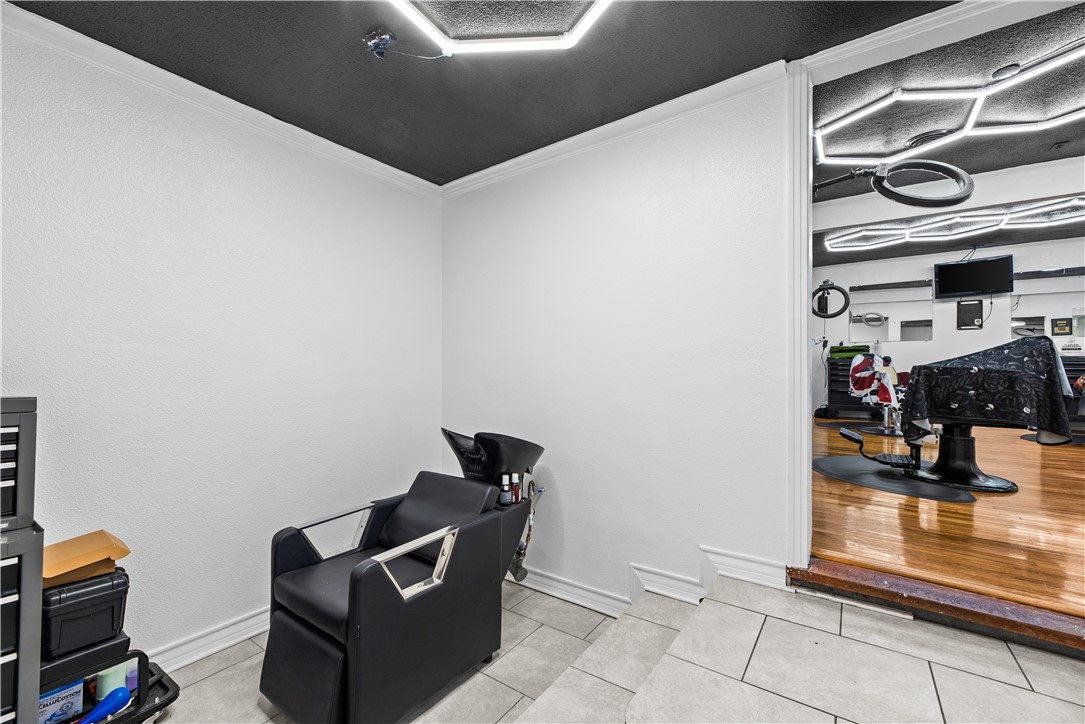 1101 Airline Property Photo 15