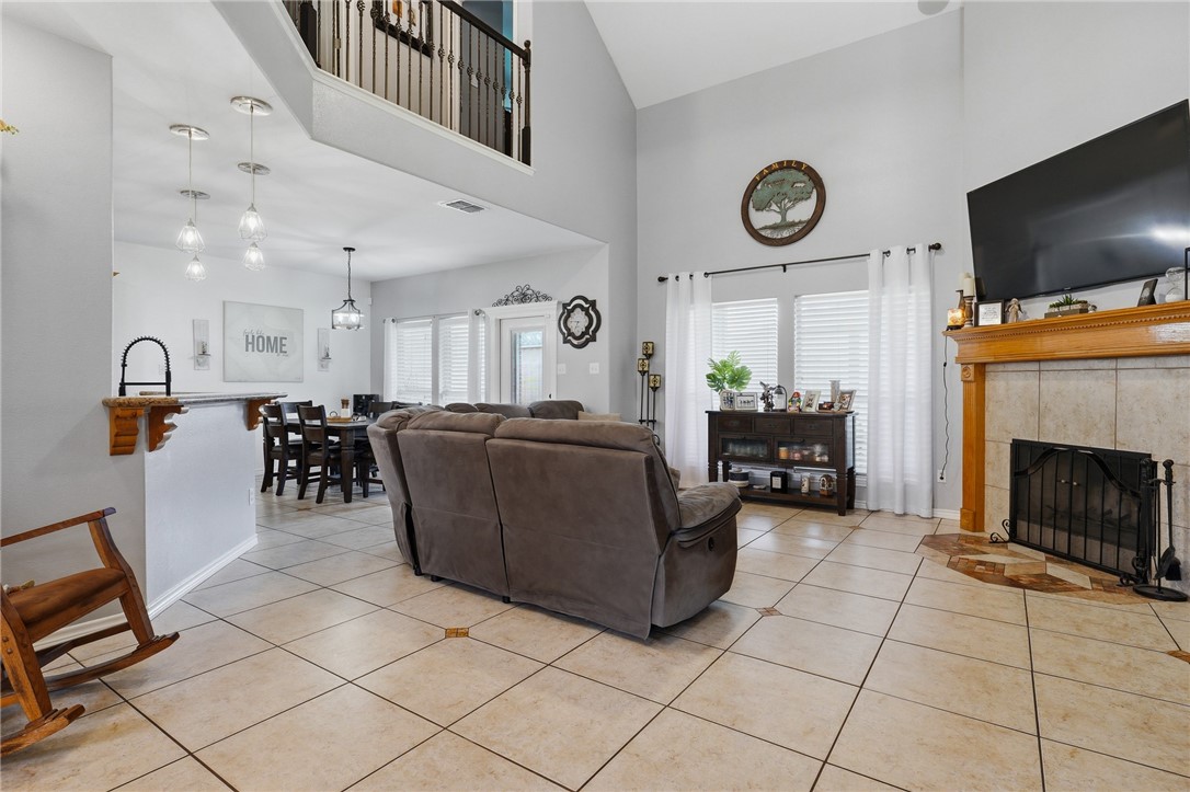 6542 Macarena Dr Property Photo 7