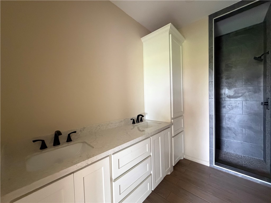 477186 Property Photo 10
