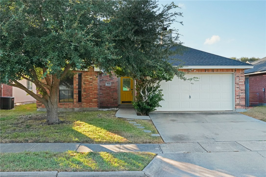 7941 Rock Crest Dr Property Photo 2