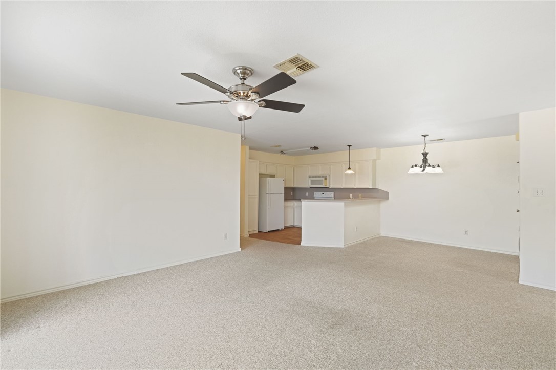 15125 Leeward Dr 9 Property Photo 4