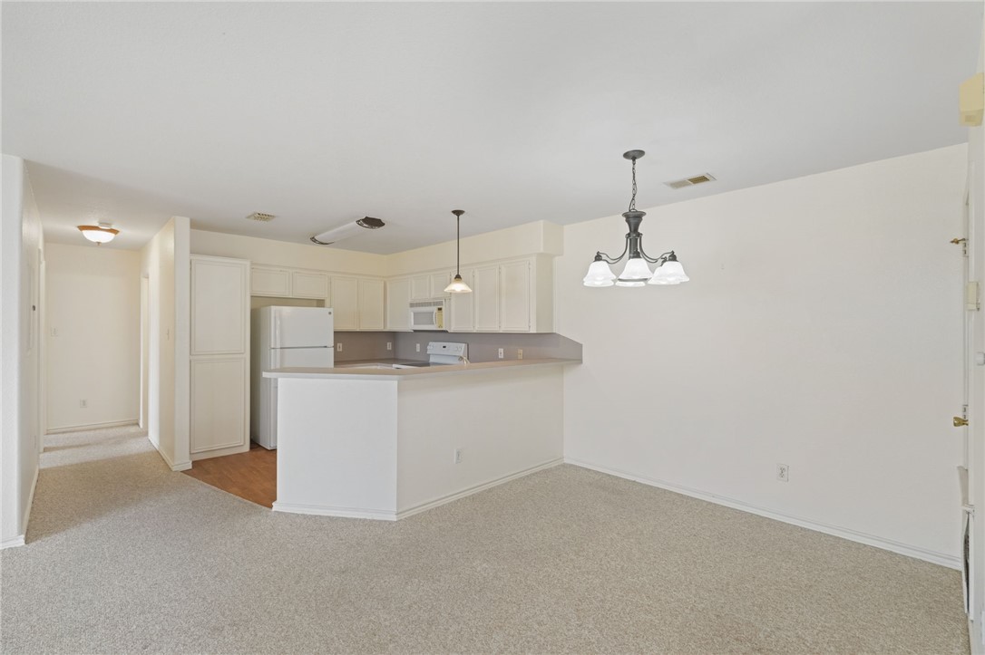 15125 Leeward Dr 9 Property Photo 7