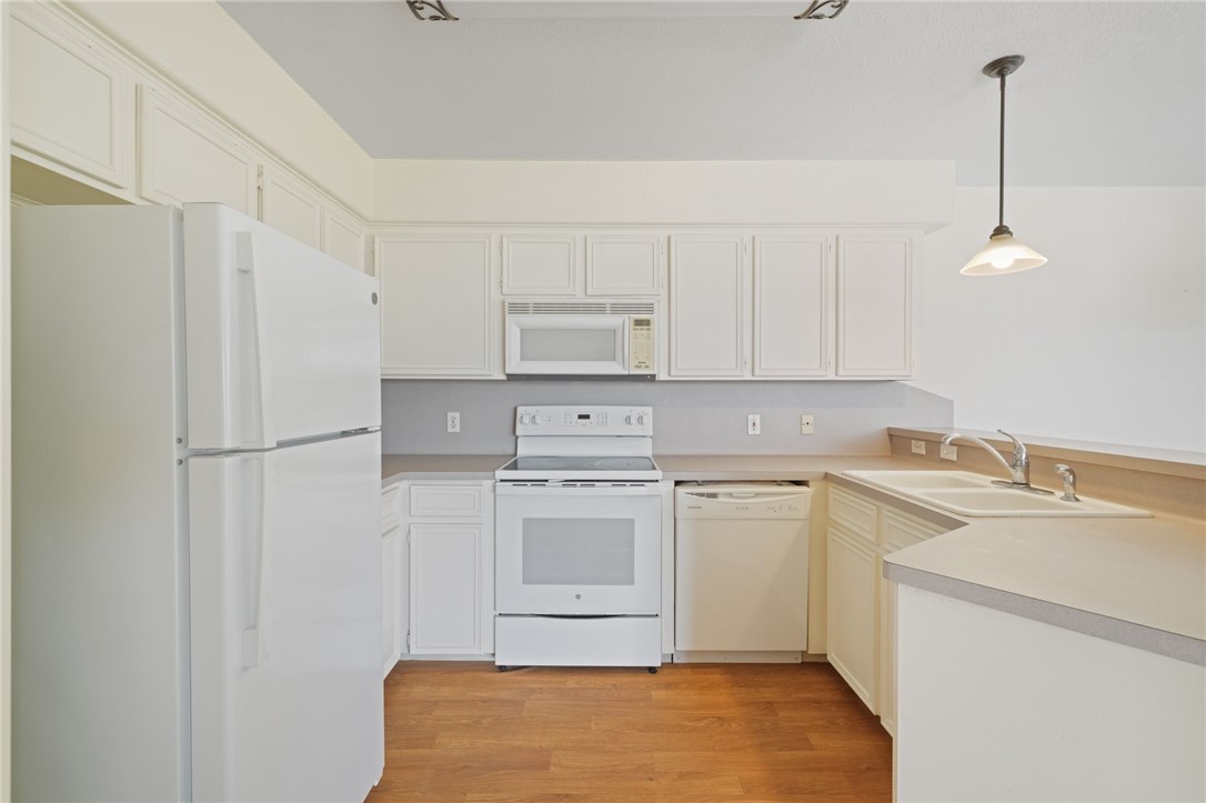 15125 Leeward Dr 9 Property Photo 8