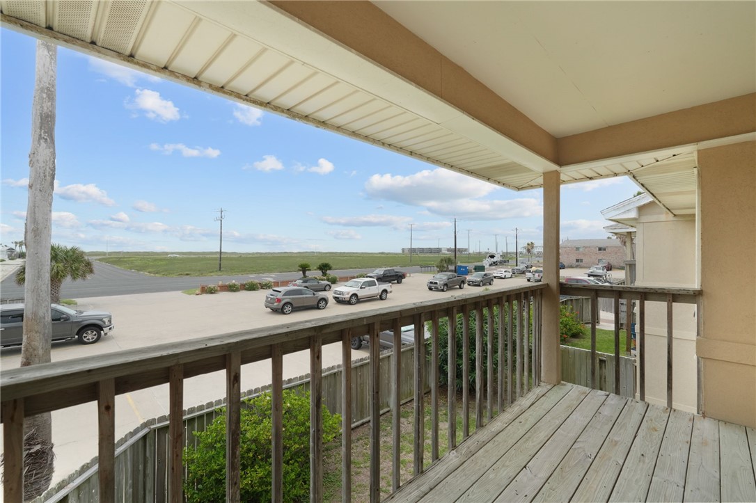 15125 Leeward Dr 9 Property Photo 21