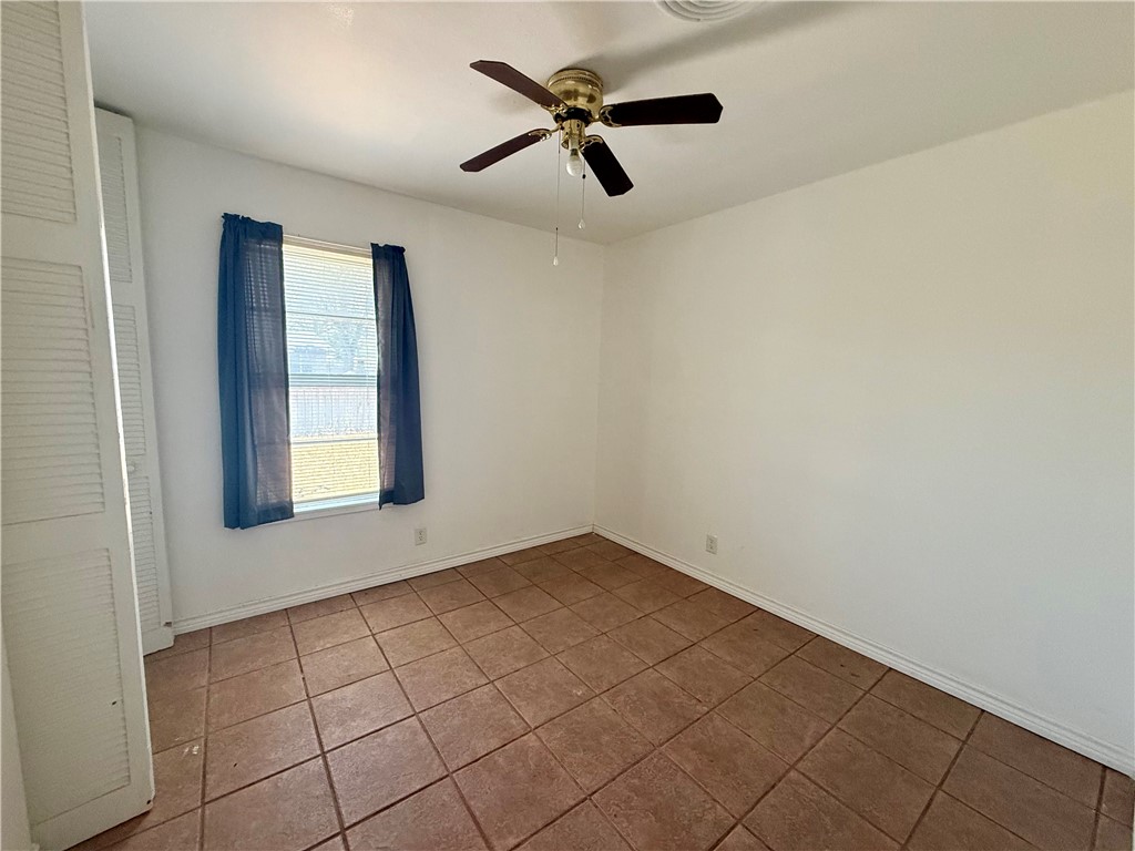 1610 E Fordyce Ave Property Photo 7