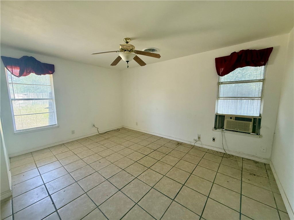1610 E Fordyce Ave Property Photo 12