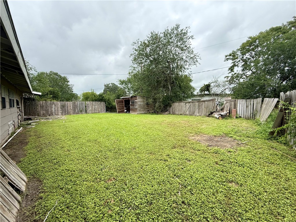 1610 E Fordyce Ave Property Photo 16