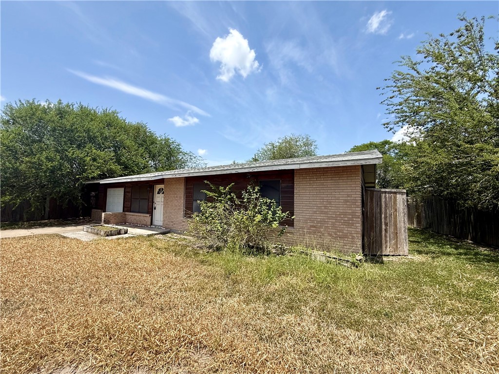 1610 E Fordyce Ave Property Photo 18