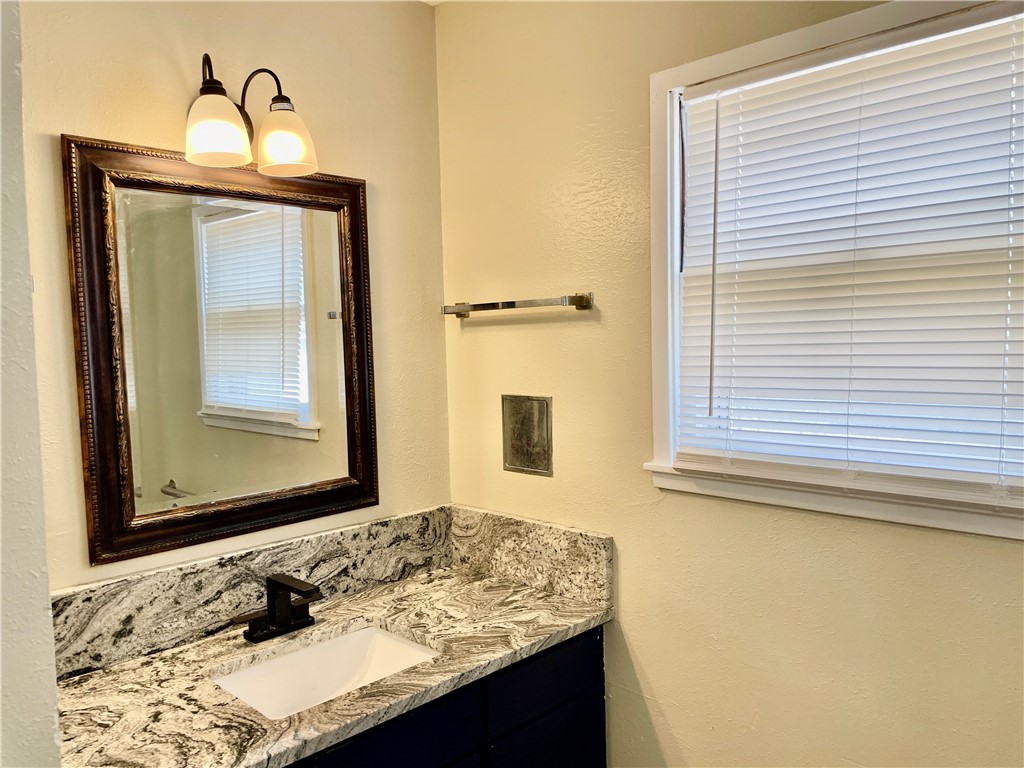 4725 Jean St Property Photo 18