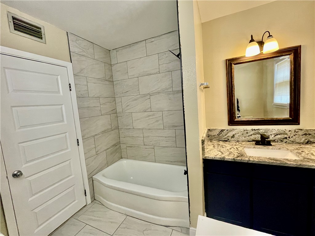 4725 Jean St Property Photo 19