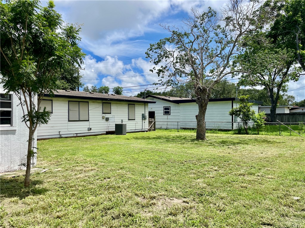 4725 Jean St Property Photo 21