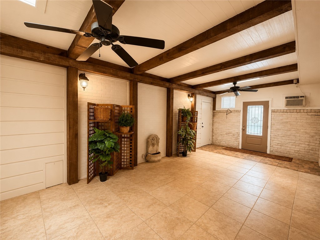 77 Townhouse 77 Property Photo 35